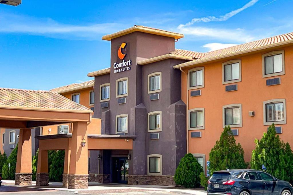 Comfort Inn And Suites Thatcher Екстериор снимка