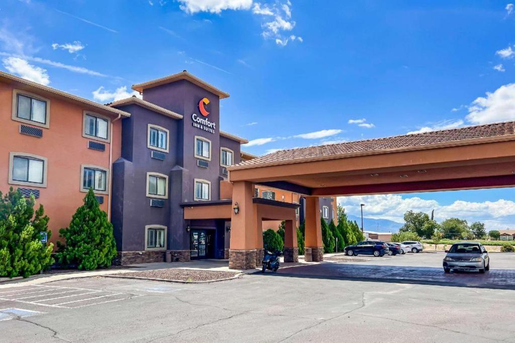 Comfort Inn And Suites Thatcher Екстериор снимка