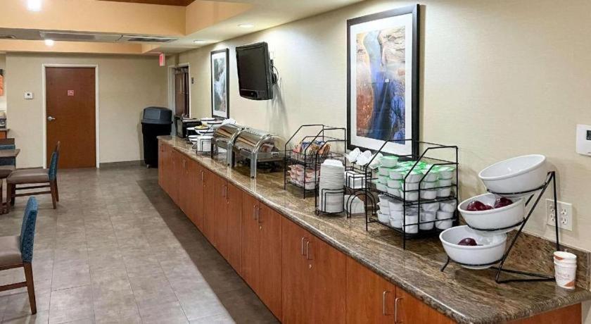 Comfort Inn And Suites Thatcher Екстериор снимка